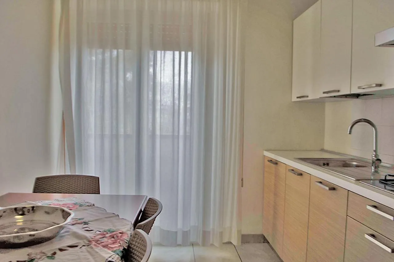 Residence Comfort Riccione 3*,