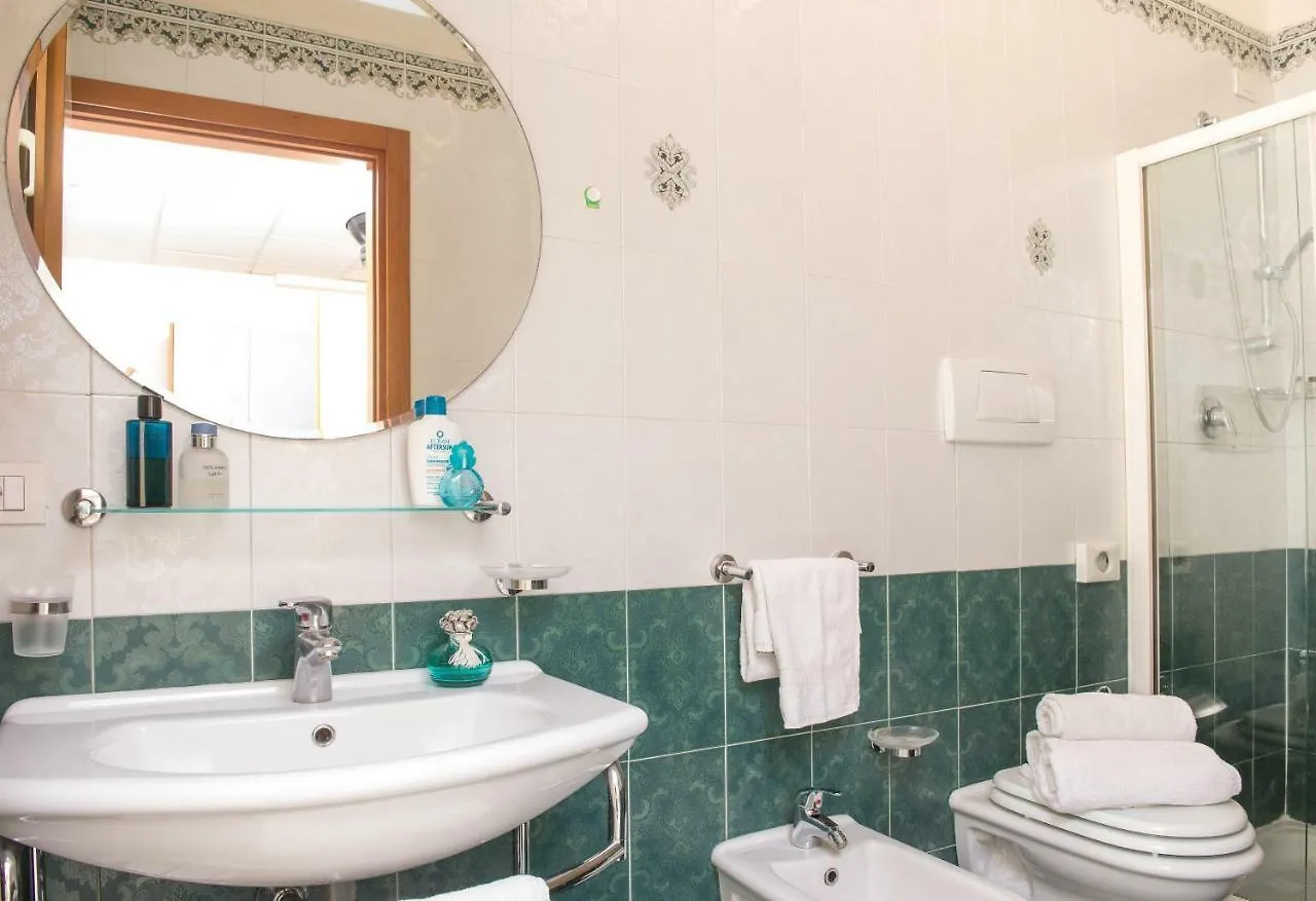 Residence Comfort Riccione 3*,  Italia