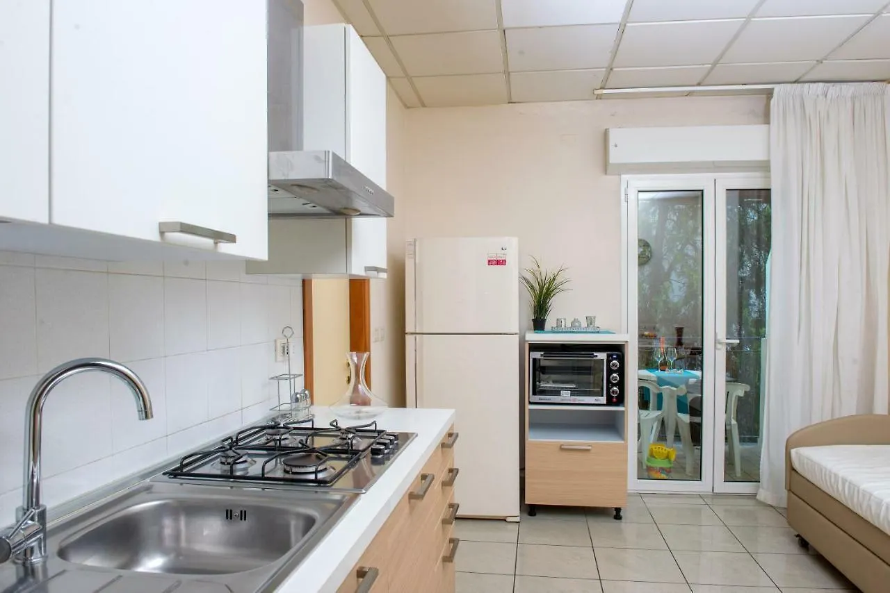 *** Aparthotel Residence Comfort Riccione Italia