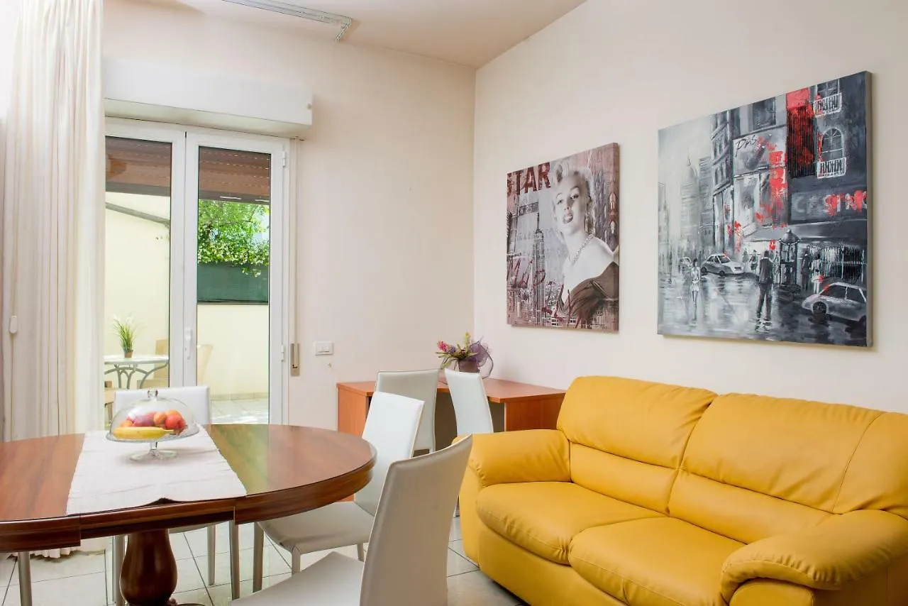 Residence Comfort Riccione 3*,  Italia