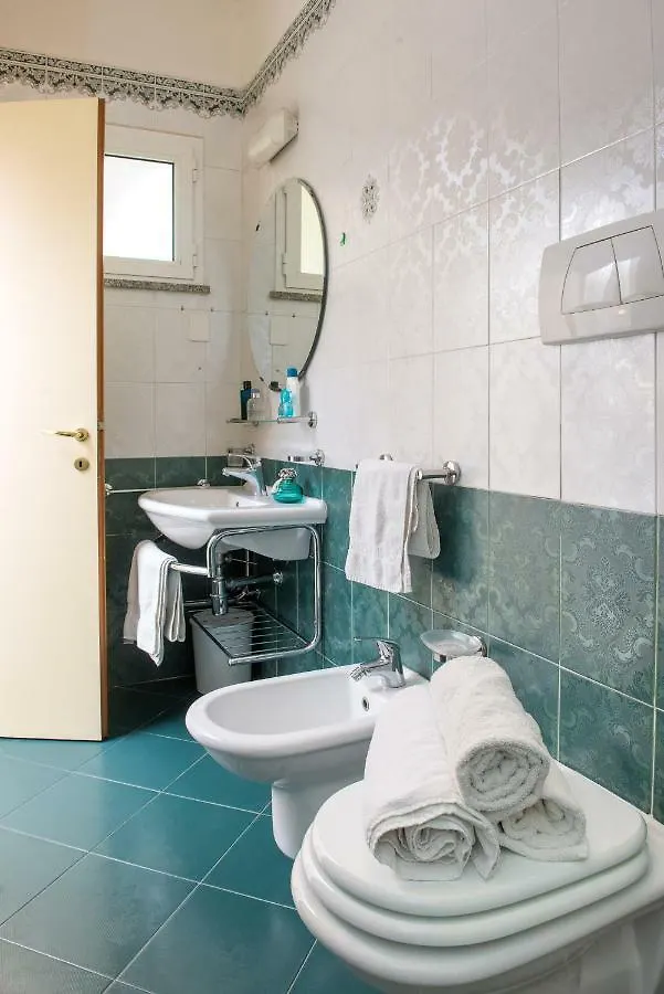 ريتشوني Residence Comfort 3*,